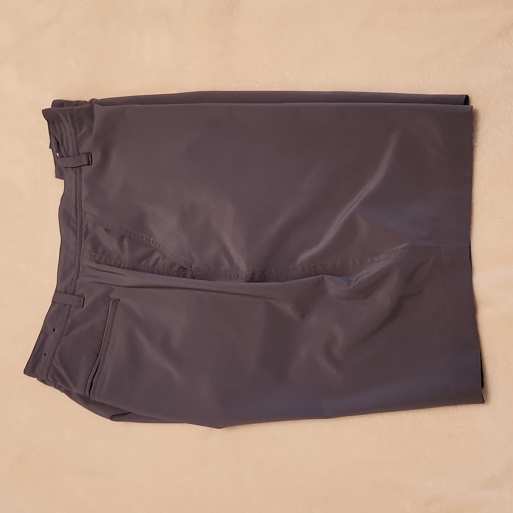 Men's golf shorts